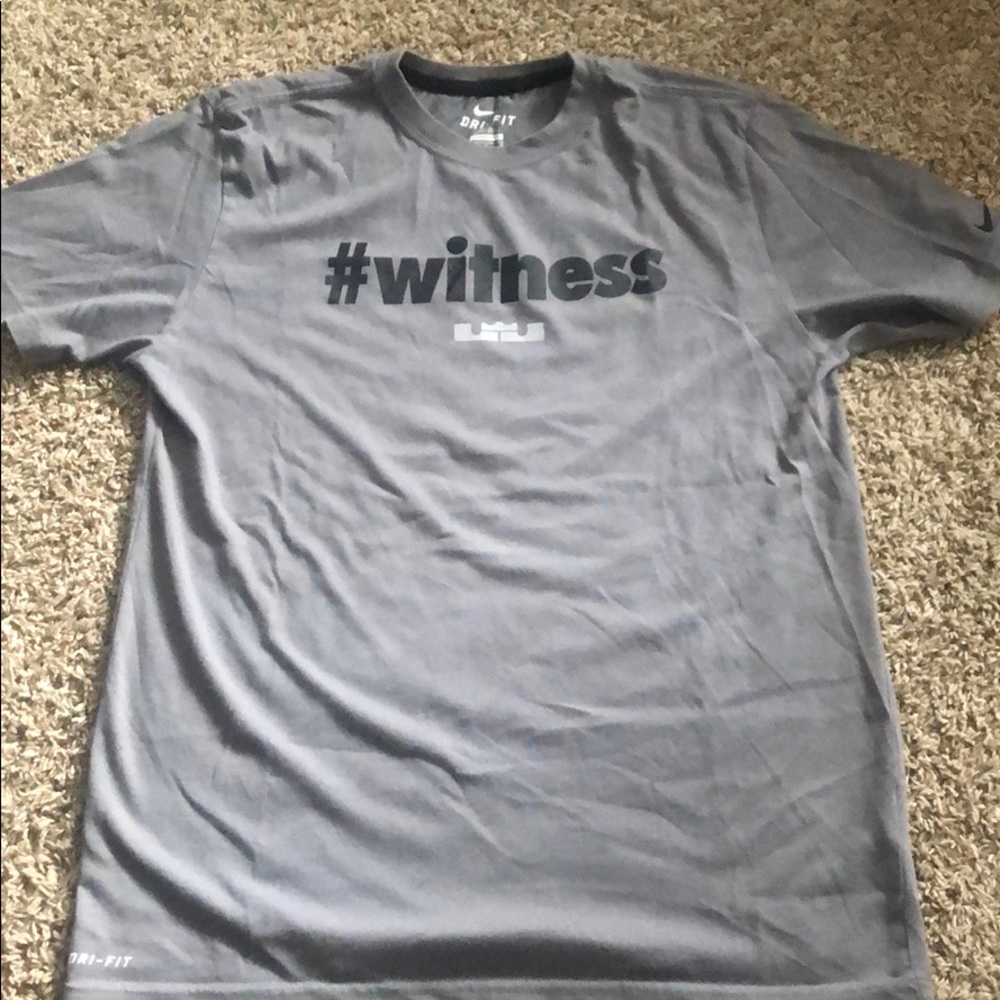 Nike Dri-fit size large T-shirt